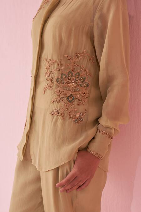 Studio Bagechaa Peach Organza Embroidery Collared Gulmina Green Shirt Pant Set at Aza Fashions Studio Bagechaa_Peach Organza Embroidery Collared Gulmina Green Shirt Pant Set _at_Aza_Fashions