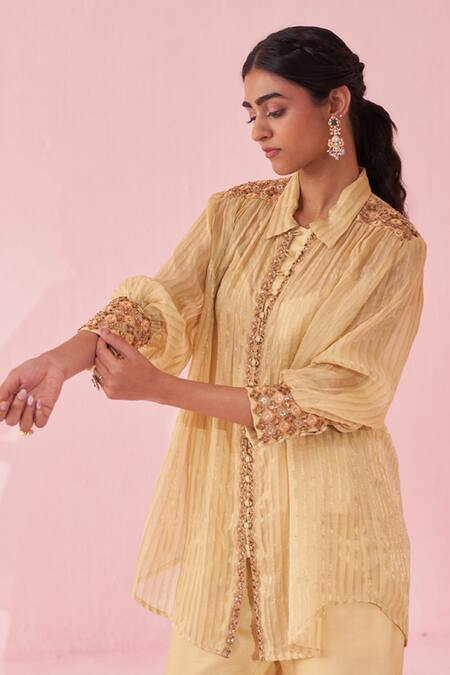 Studio Bagechaa Yellow Organza, Kota Doria Zari, Embroidery, Sequins, Beads Chic Shirt Pant Set Online at Aza Fashions Studio Bagechaa_Yellow Organza, Kota Doria Zari, Embroidery, Sequins, Beads Chic Shirt Pant Set _Online_at_Aza_Fashions