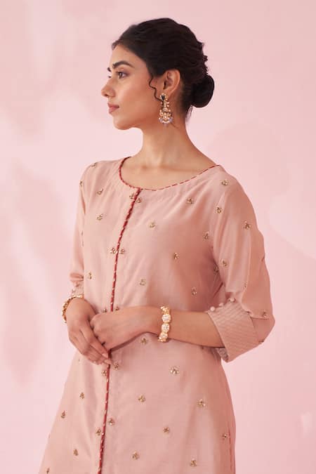 Buy_Studio Bagechaa_Blush Chanderi Embroidery Round Neck Pink Kurta And Pants Set _Online_at_Aza_Fashions