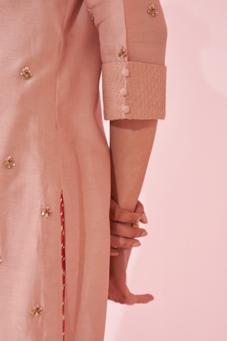 Shop_Studio Bagechaa_Blush Chanderi Embroidery Round Neck Pink Kurta And Pants Set _Online_at_Aza_Fashions