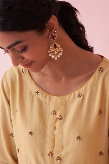 Studio Bagechaa Yellow Chanderi Zari Round Neck Gulbadam Embroidered Kurta Set at Aza Fashions Studio Bagechaa_Yellow Chanderi Zari Round Neck Gulbadam Embroidered Kurta Set _at_Aza_Fashions