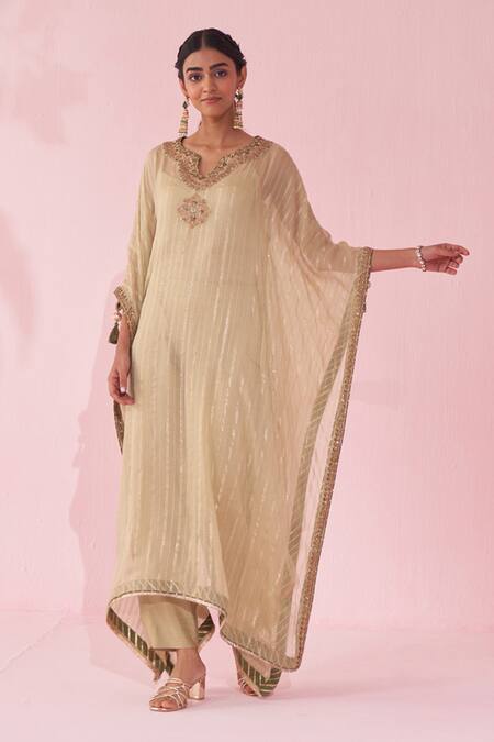 Studio Bagechaa_Green Organza Embroidery Round Neck Gulzaar Kaftan Set _at_Aza_Fashions
