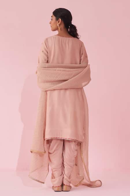 Studio Bagechaa_Blush Crepe, Organza, Kota Doria Embroidery V-neck Gulnar Pink Kurta Set _Online_at_Aza_Fashions