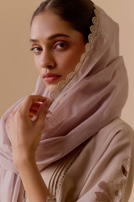 Bunka_Beige Kota Doria Dupatta With Lace_Online_at_Aza_Fashions