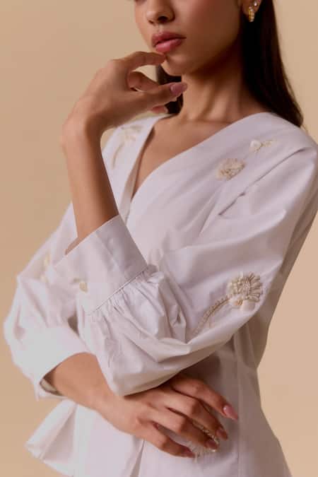 Bunka_White Cotton Embroidery V-neck Poplin Top _Online_at_Aza_Fashions