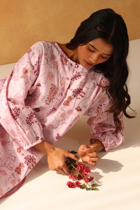 Buy_Banera_Blush Cotton Embroidery Round Neck Floral Printed Laurel Kurta Set _Online_at_Aza_Fashions