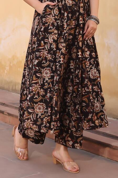 Buy ASRUMO Black Cotton Embroidery V-neck Printed Jaali Patels Anarkali Set Buy_ASRUMO_Black Cotton Embroidery V-neck Printed Jaali Patels Anarkali Set