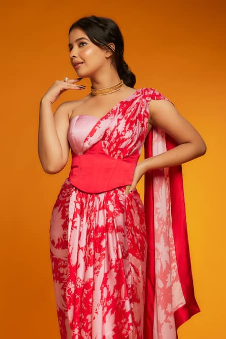 Ranbir Mukherjee Calcutta_Red Bandeau Neck Suzani Printed Pre-draped Saree Set _at_Aza_Fashions