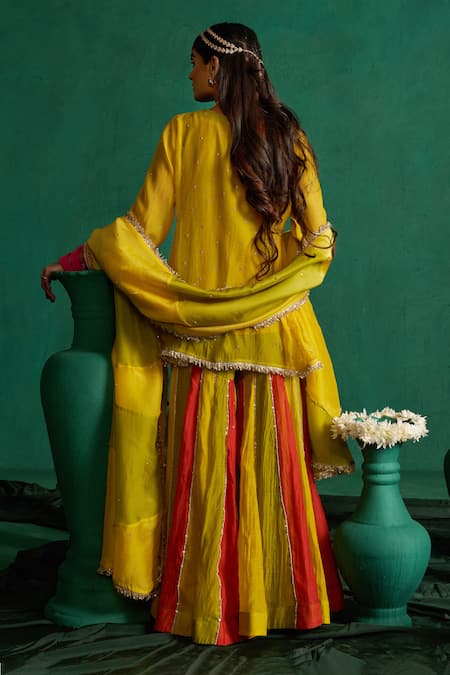 Hirika & Dhruti Yellow Chanderi, Organza Embroidery V-neck Two Tone Patchwork Kurta Set Online at Aza Fashions Hirika & Dhruti_Yellow Chanderi, Organza Embroidery V-neck Two Tone Patchwork Kurta Set _Online_at_Aza_Fashions