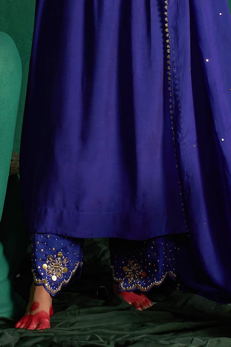 Buy Hirika & Dhruti Blue Silk, Mohair, Organza Embroidery, Sequins V-neck Metal Tikki Work Kurta Set Online at Aza Fashions Buy_Hirika & Dhruti_Blue Silk, Mohair, Organza Embroidery, Sequins V-neck Metal Tikki Work Kurta Set _Online_at_Aza_Fashions