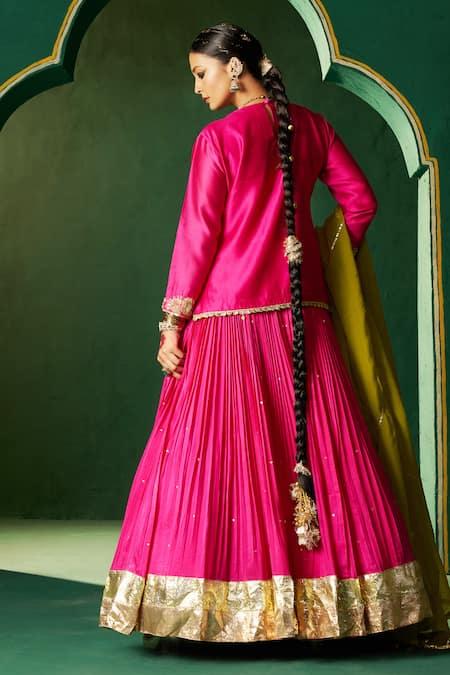 Hirika & Dhruti Hand Embroidered Kurta & Ghagra Set 