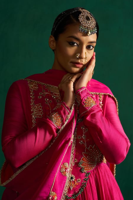 Hirika & Dhruti Pink Cotton Embroidery Split V-neck Patchwork Anarkali Set at Aza Fashions Hirika & Dhruti_Pink Cotton Embroidery Split V-neck Patchwork Anarkali Set _at_Aza_Fashions