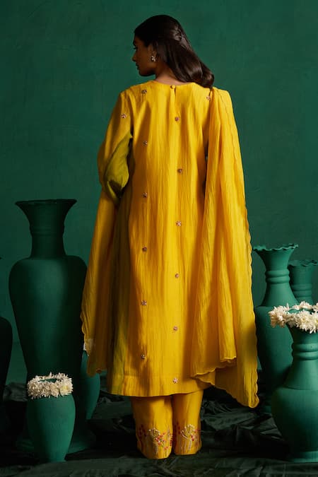Shop Hirika & Dhruti Yellow Chanderi Embroidery Round Neck Thread Kurta Set at Aza Fashions Shop_Hirika & Dhruti_Yellow Chanderi Embroidery Round Neck Thread Kurta Set _at_Aza_Fashions