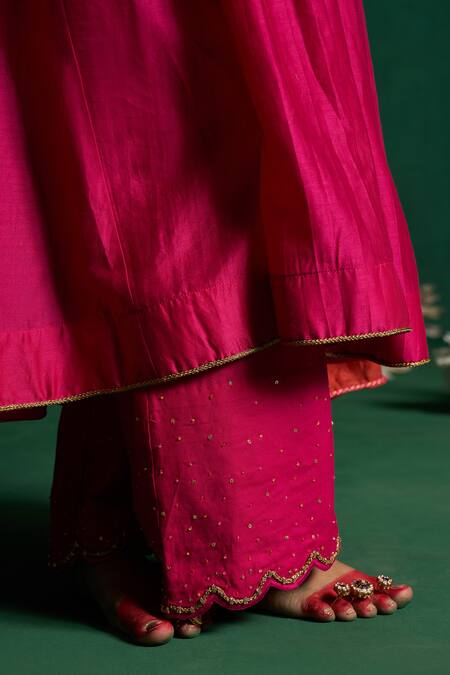 Buy Hirika & Dhruti Pink Silk, Cotton, Chanderi Embroidery Round Neck Hand Kurta Set With Dupatta Online at Aza Fashions Buy_Hirika & Dhruti_Pink Silk, Cotton, Chanderi Embroidery Round Neck Hand Kurta Set With Dupatta _Online_at_Aza_Fashions