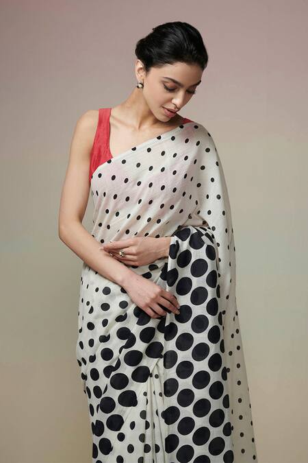 Buy_Dressfolk_Ivory Cotton Polka Dots Printed Handloom Saree With Unstitched Blouse Piece _Online_at_Aza_Fashions