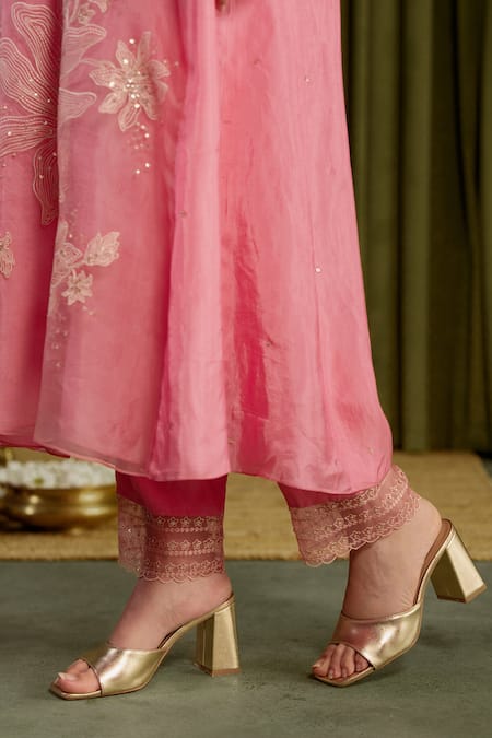 One Not Two Pink Viscose, Organza, Satin Crystals, Sequins, Floral Embroidered Kurta Set at Aza Fashions One Not Two_Pink Viscose, Organza, Satin Crystals, Sequins, Floral Embroidered Kurta Set _at_Aza_Fashions