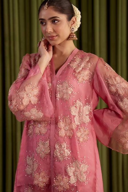 Buy One Not Two Pink Silk, Organza, Satin Embroidery V-neck Floral Kurta Set Buy_One Not Two_Pink Silk, Organza, Satin Embroidery V-neck Floral Kurta Set