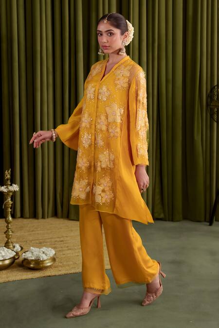 One Not Two Yellow Silk, Organza, Satin, Cotton Embroidery V-neck Floral Applique Kurta Set Online at Aza Fashions One Not Two_Yellow Silk, Organza, Satin, Cotton Embroidery V-neck Floral Applique Kurta Set _Online_at_Aza_Fashions