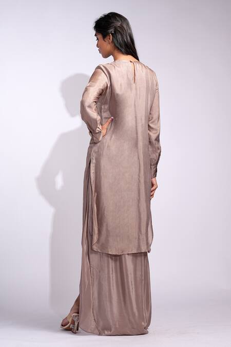 Shop_Shruti S_Brown Silk Embroidery Round Neck Pathani Kurta Set _at_Aza_Fashions