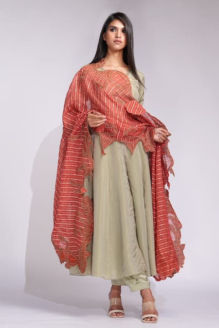 Shruti S_Green Silk, Chiffon Embroidery V-neck Zari-woven Anarkali Set _Online_at_Aza_Fashions