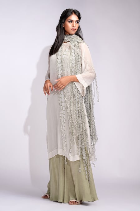 Buy_Shruti S_Green Organza, Satin Cut Work Round Neck Sage Frill Kurta Set _Online_at_Aza_Fashions