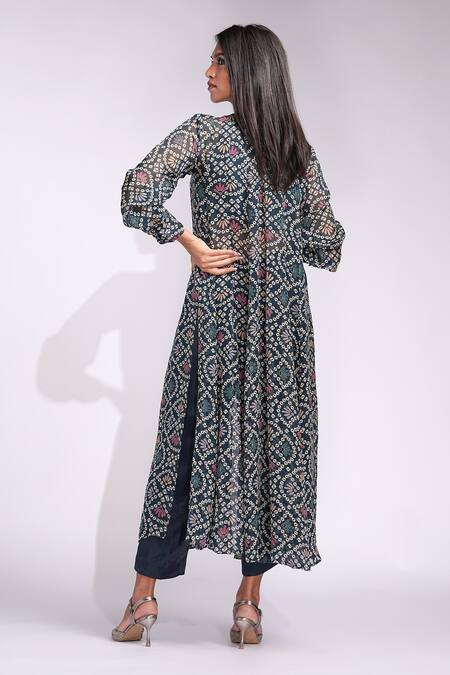 Shop_Shruti S_Navy Cotton V-neck Bandhani Digital Print Kurta Set _at_Aza_Fashions