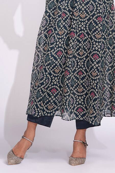 Buy_Shruti S_Navy Cotton V-neck Bandhani Digital Print Kurta Set _Online_at_Aza_Fashions