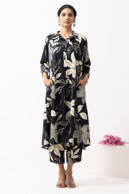 The Indian Cause_Black Cotton Collared Block Printed Kurta Set _Online_at_Aza_Fashions