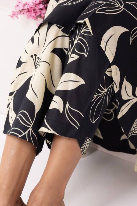 Shop_The Indian Cause_Black Cotton Collared Block Printed Kurta Set _Online_at_Aza_Fashions