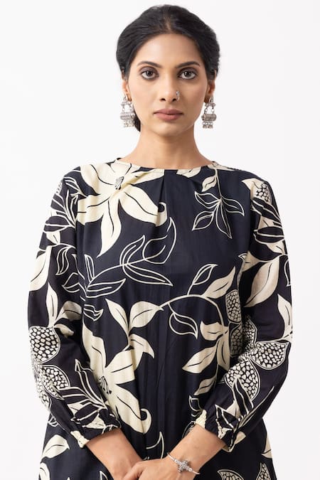 Buy_The Indian Cause_Black Cotton Round Neck Block Printed Maya Kurta Set _Online_at_Aza_Fashions