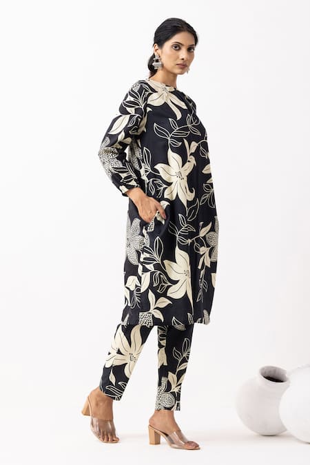 The Indian Cause_Black Cotton Round Neck Block Printed Maya Kurta Set _at_Aza_Fashions