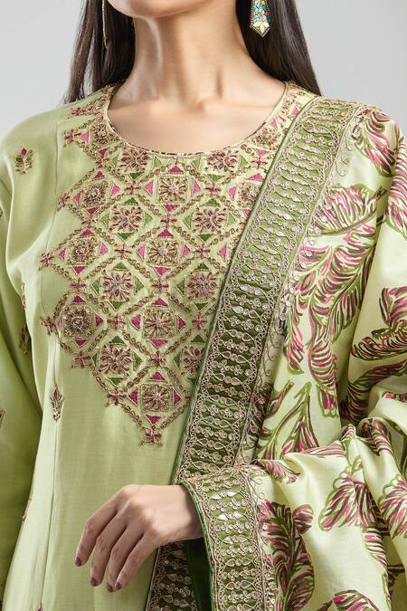 Buy_Punit Balana_Green Silk, Chanderi Embroidery Round Neck Floral Kurta Set 