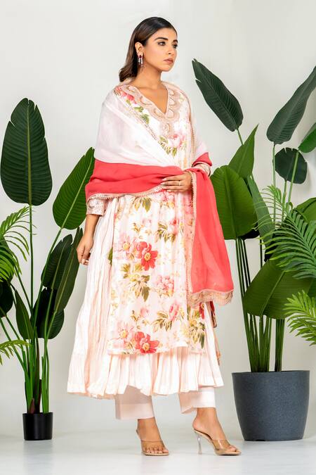 Buy_Yuvraani Jaipur_Multi Color Cotton Embroidery V-neck Floral Print Kurta Set _Online_at_Aza_Fashions