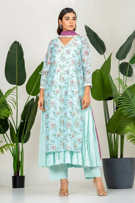 Buy_Yuvraani Jaipur_Mint Chanderi, Cotton, Chiffon Lace, Tassels V-neck Floral Printed Kurta Set 