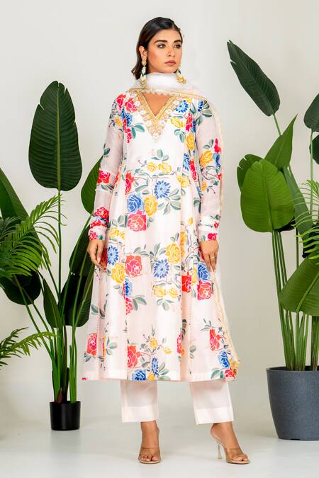 Buy_Yuvraani Jaipur_White Chanderi, Organza, Cotton Embroidery, Floral Printed Anarkali Set _Online_at_Aza_Fashions