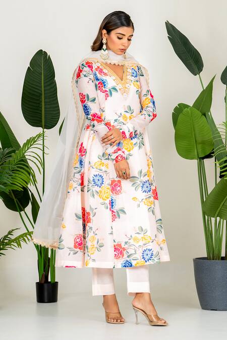 Yuvraani Jaipur_White Chanderi, Organza, Cotton Embroidery, Floral Printed Anarkali Set _at_Aza_Fashions