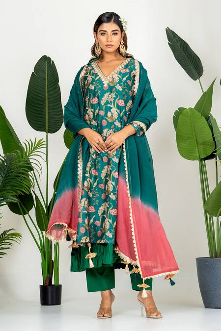 Shop_Yuvraani Jaipur_Green Chanderi, Organza, Cotton Embroidery, Bottle Floral Printed Kurta Set _Online_at_Aza_Fashions