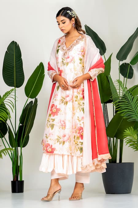 Yuvraani Jaipur_Peach Chanderi, Organza, Cotton Embroidery Pastel Digital Printed Kurta Set _at_Aza_Fashions