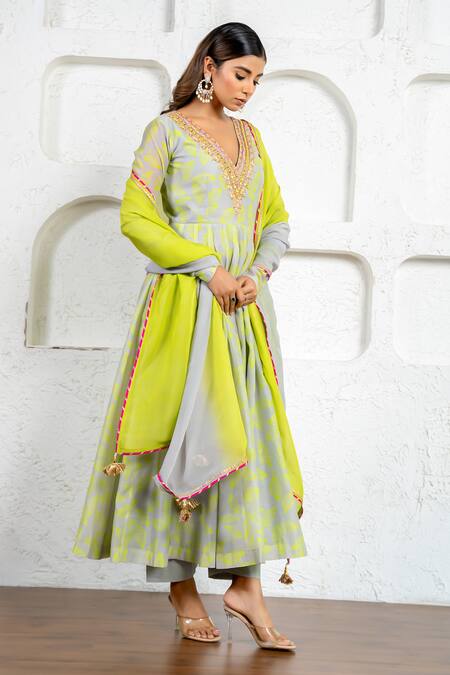 Yuvraani Jaipur_Green Chanderi, Cotton, Organza Gota Patti, Floral Printed Anarkali Set _at_Aza_Fashions