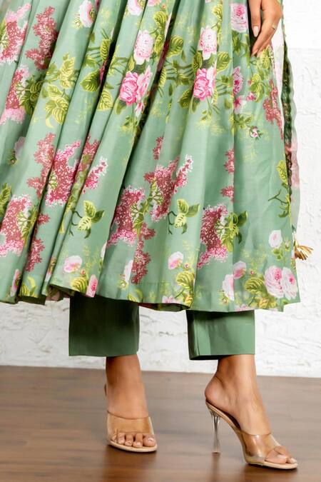 Yuvraani Jaipur Green Chanderi, Cotton, Organza Gota Patti, Floral Printed Anarkali Set at Aza Fashions Yuvraani Jaipur_Green Chanderi, Cotton, Organza Gota Patti, Floral Printed Anarkali Set _at_Aza_Fashions