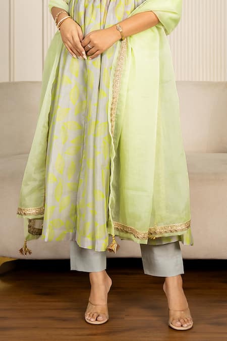 Yuvraani Jaipur Green Chanderi, Cotton, Organza Lace Halter Neck Floral Printed Anarkali Set at Aza Fashions Yuvraani Jaipur_Green Chanderi, Cotton, Organza Lace Halter Neck Floral Printed Anarkali Set _at_Aza_Fashions