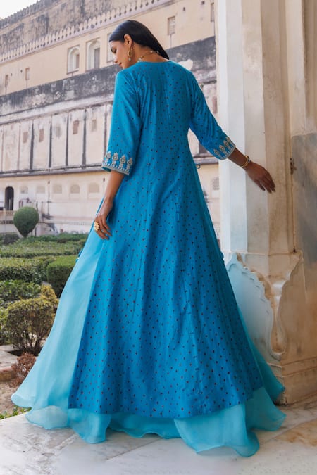 Shop Vinita Bhansali Blue Silk Sequins, Embroidery Round Neck Designer Kurta Lehenga Set at Aza Fashions Shop_Vinita Bhansali_Blue Silk Sequins, Embroidery Round Neck Designer Kurta Lehenga Set _at_Aza_Fashions