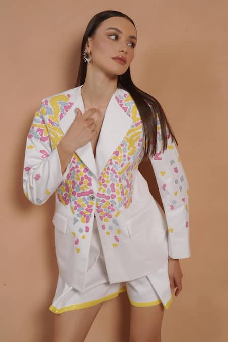 Vidhi Wadhwani_White Cotton Applique Blazer And Shorts Set _at_Aza_Fashions