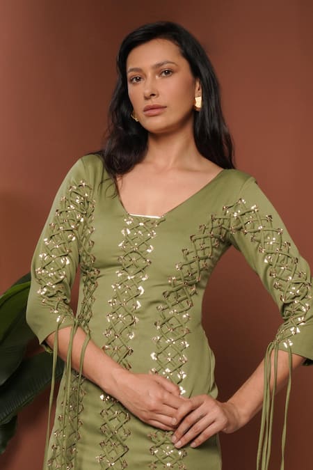 Vidhi Wadhwani_Green Crepe Fringe V-neck Woven Braided Shift Dress _Online_at_Aza_Fashions