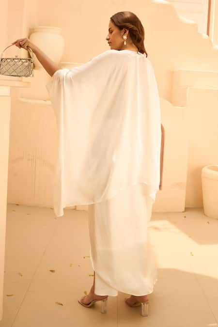 Tasuvure Indes Embroidered Kaftan Set With Drape Skirt 