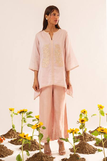 Neitri_Pink Chanderi, Silk Embroidery Mandarin Collar Pastel Hand Kurta Set _at_Aza_Fashions
