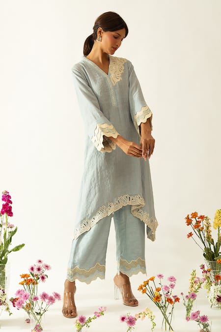 Buy_Neitri_Aqua Cotton Pearls, Embroidery V-neck Blue Kurta Set _Online_at_Aza_Fashions