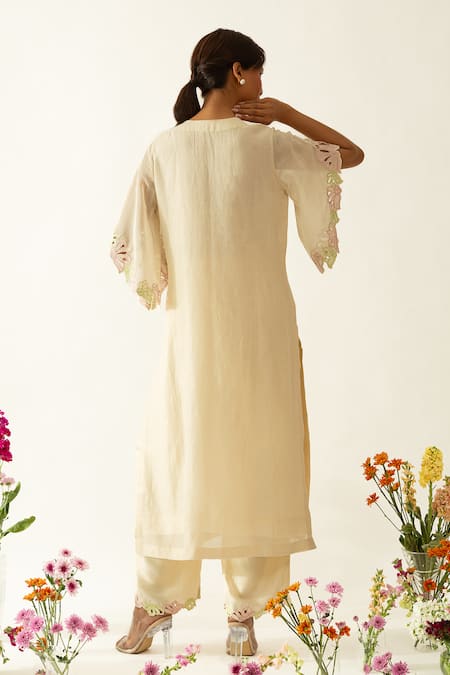 Neitri Moonlit Pearl Kurta Set 