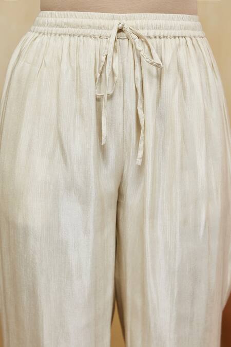 Mushio Pink Chanderi Embroidery Round Neck Floral Kurta Set at Aza Fashions Mushio_Pink Chanderi Embroidery Round Neck Floral Kurta Set _at_Aza_Fashions