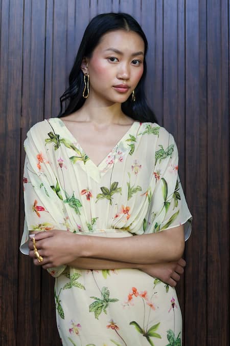 EWOKE_Yellow Georgette V-neck Floral Printed Kaftan _Online_at_Aza_Fashions